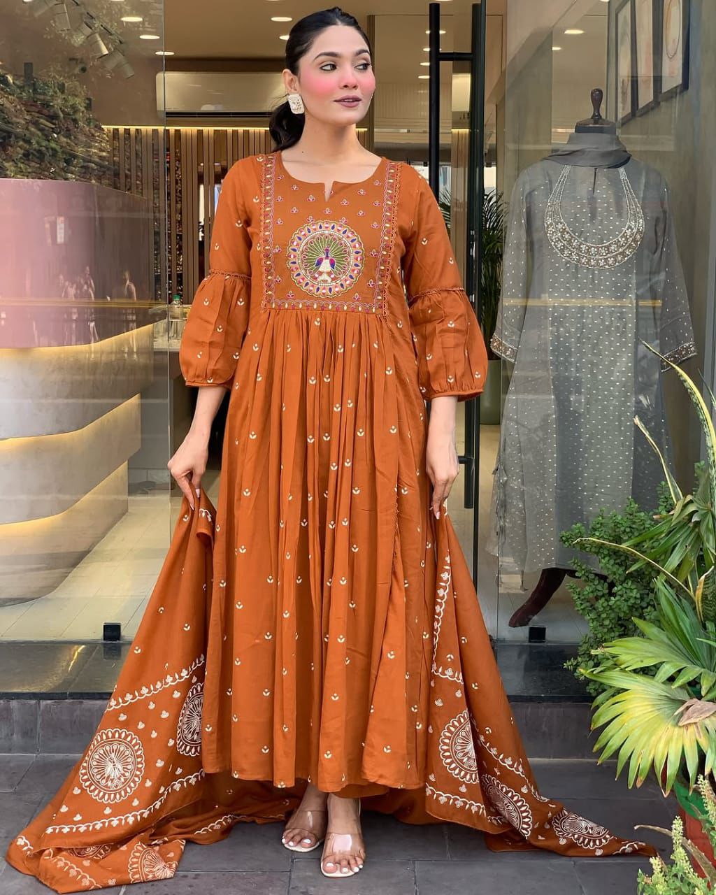 Anarkali Cotton Kurta Set with Malmal Dupatta – Tier Pattern Design