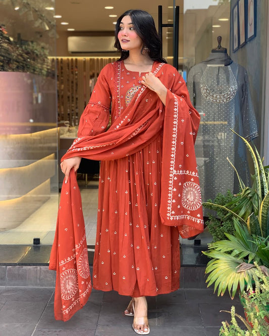 Anarkali Cotton Kurta Set with Malmal Dupatta – Tier Pattern Design